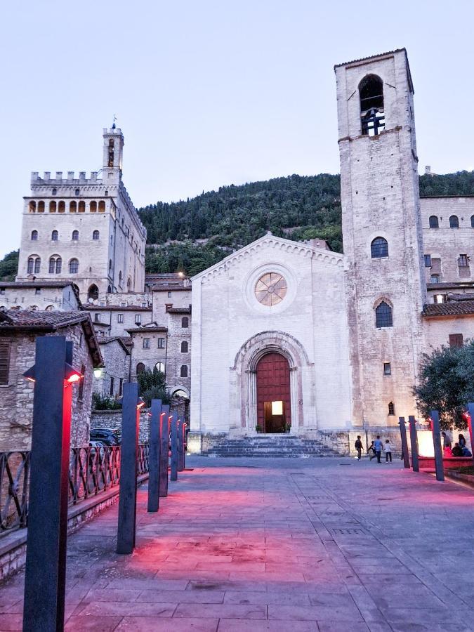 Apartamento Casa Armanni - La Tua Casa Di Pietra Gubbio Exterior foto