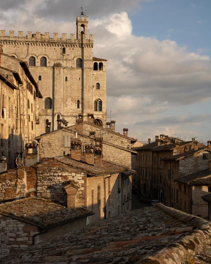 Apartamento Casa Armanni - La Tua Casa Di Pietra Gubbio Exterior foto