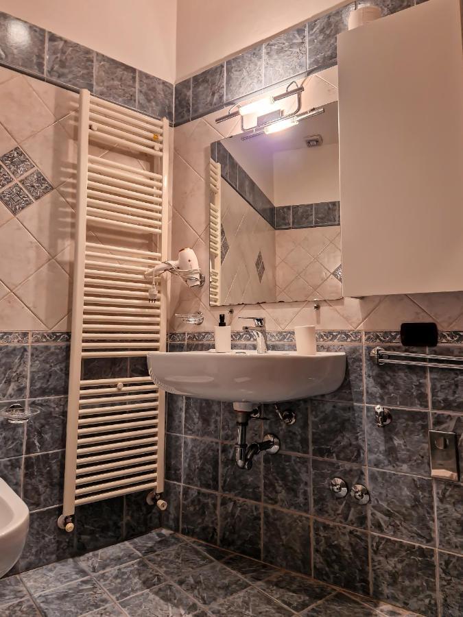 Apartamento Casa Armanni - La Tua Casa Di Pietra Gubbio Exterior foto