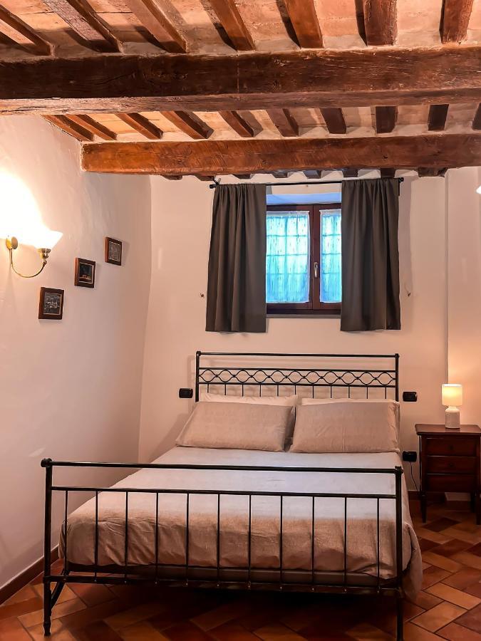 Apartamento Casa Armanni - La Tua Casa Di Pietra Gubbio Exterior foto